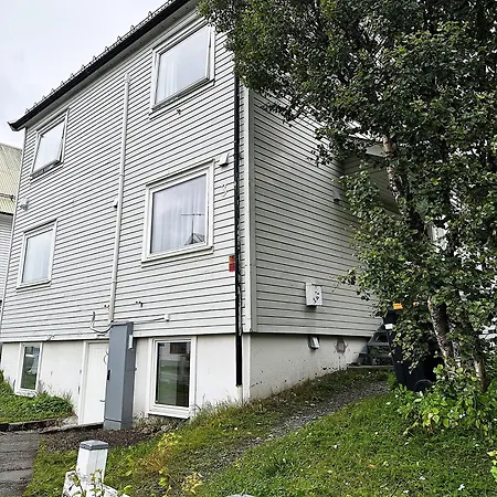 Sentral Leilighet Med 3 Soverom Og Kjokken - Mare Tromsø Eksteriør bilde