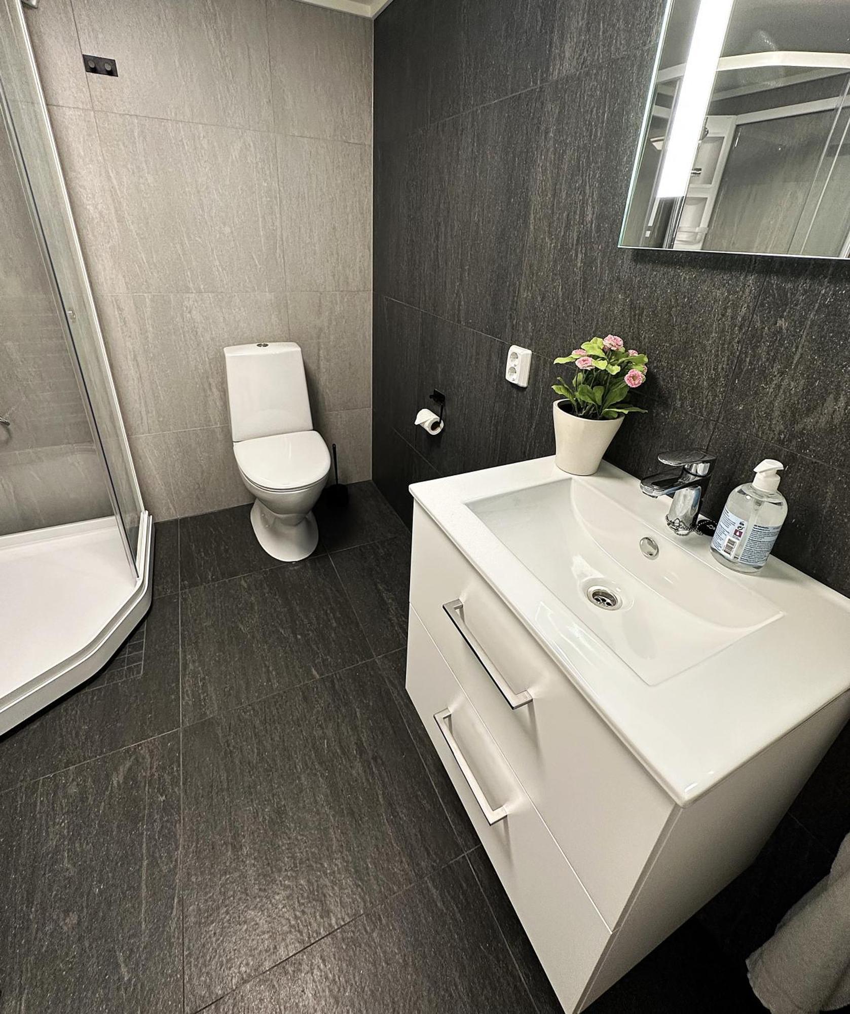 Sentral Med 3 Soverom Og Kjokken - Mare Apartment *